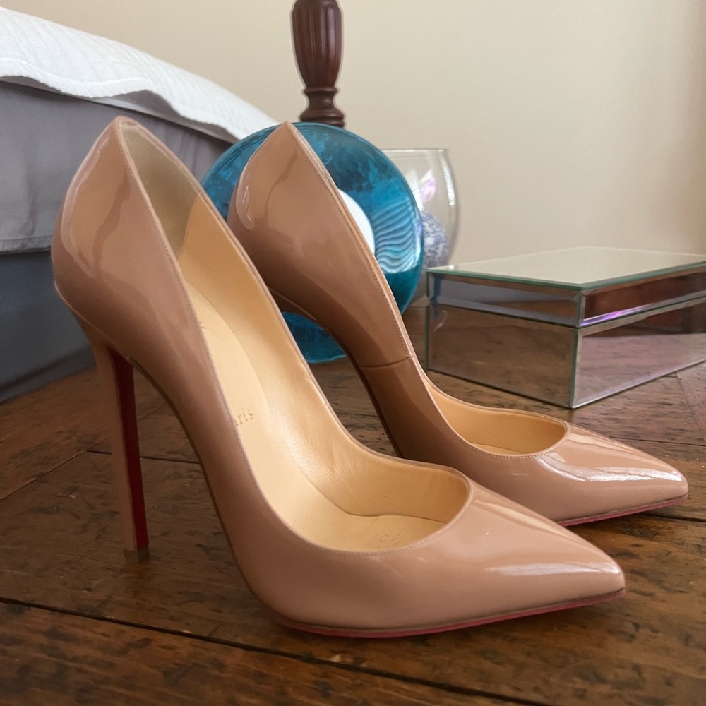 Authentic Christian Louboutin | Size 40
